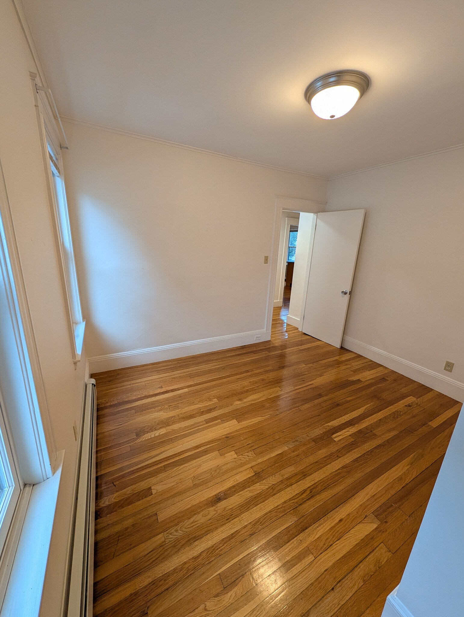 Building Photo - 33 Seven Pines Ave