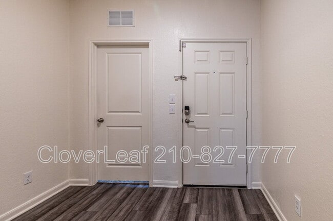 Building Photo - 8319 Falcon Meadow Dr