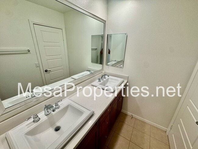 Building Photo - 13187 Oatman Dr