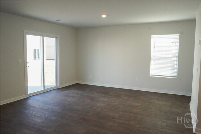 Building Photo - 418 Coconut Dr