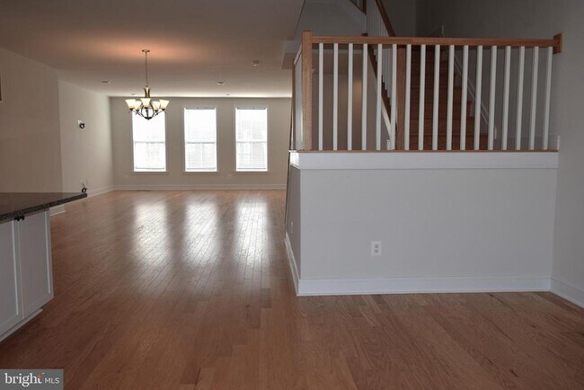 Building Photo - 23079 Sullivans Cove Sq