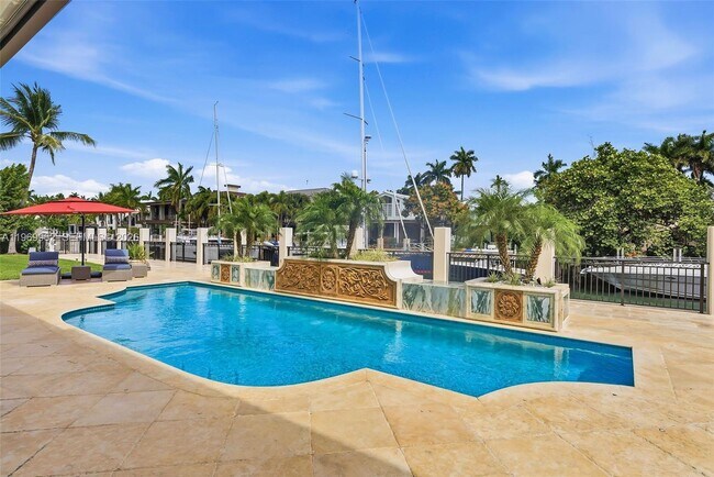 Building Photo - 628 Coral Way