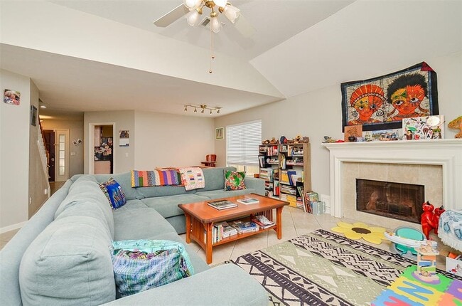Building Photo - 1307 Irish Mist Ct