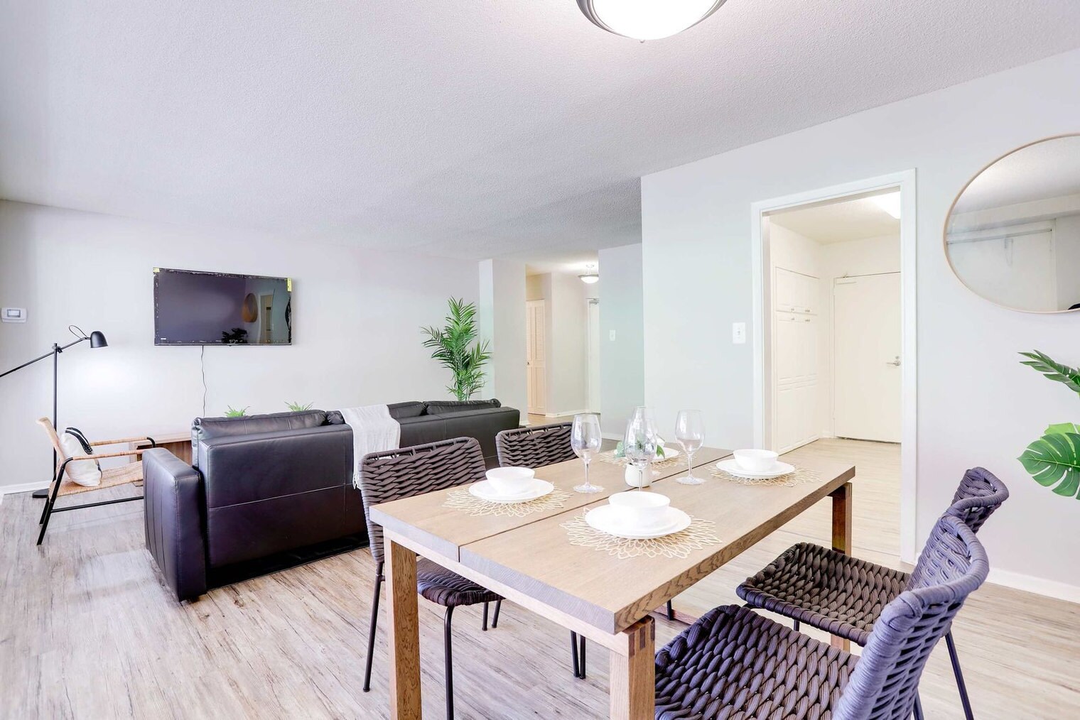 Building Photo - 2111 Richmond Hwy