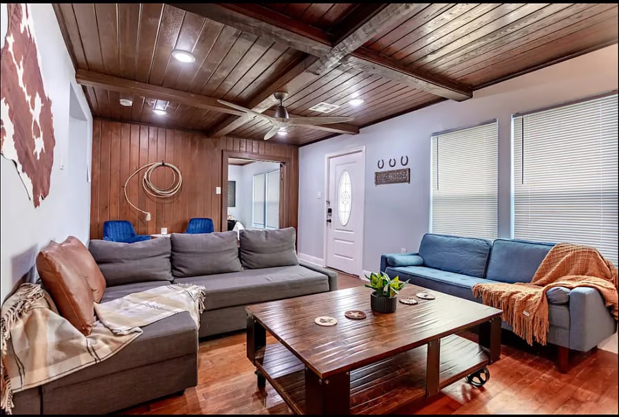 Building Photo - 3415 Shelby Ave