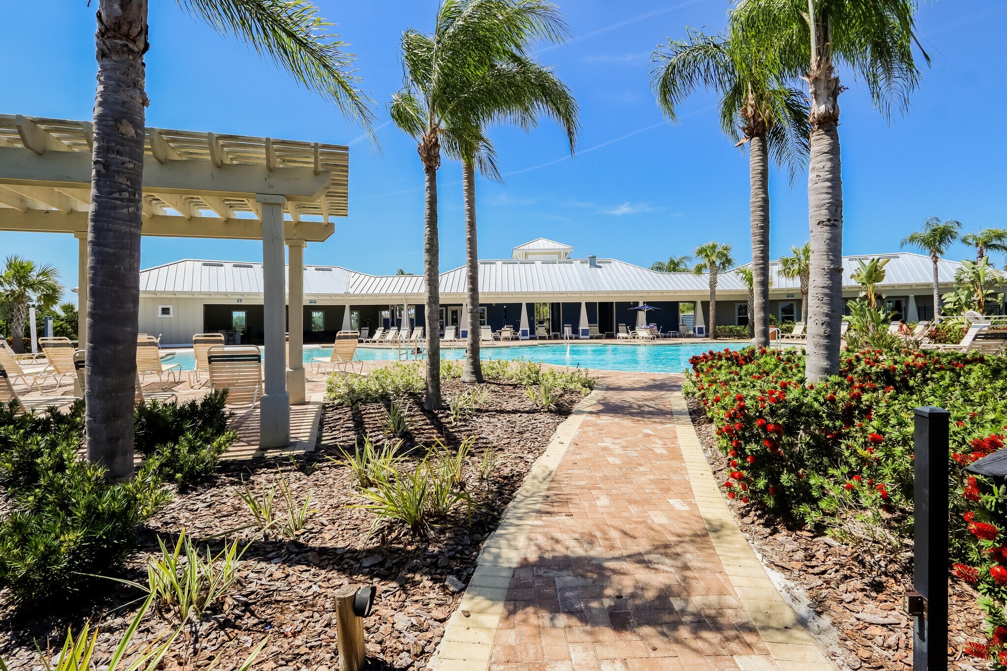 Building Photo - 15506 Sweet Springs Bend