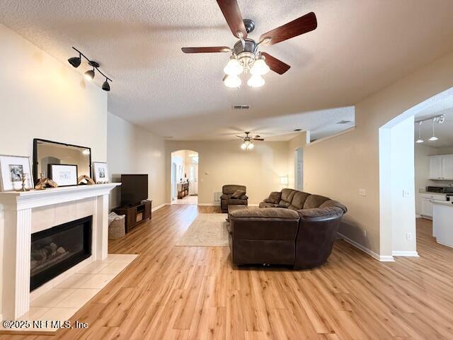 Building Photo - 304 W Betony Branch Way