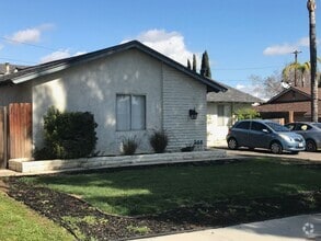 Building Photo - 11221 Campbell Ave