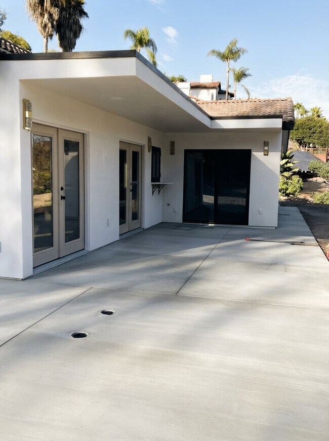Building Photo - 14619 Rancho Santa Fe Farms Rd