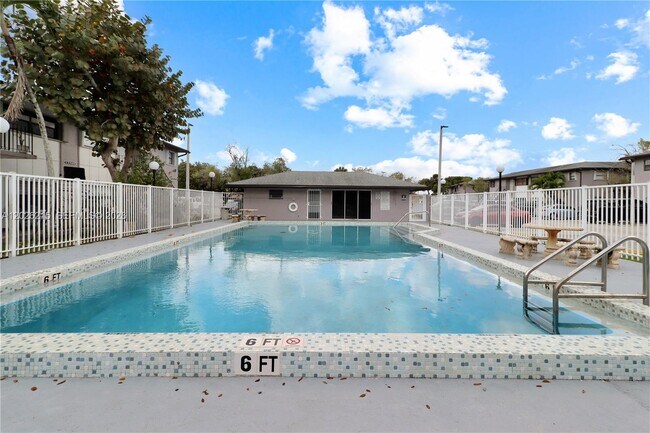 Building Photo - 13371 SW 17th Ln
