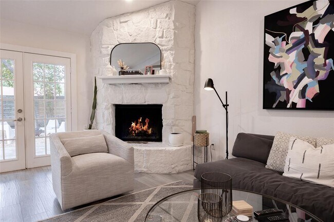 Building Photo - 4601 Candletree Ln
