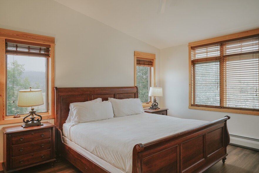 Building Photo - 20 Limber Pine Pl