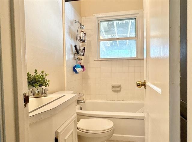 Building Photo - 3619 Falls Dr