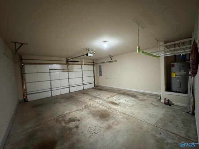 Building Photo - 219 Ivyleaf Dr