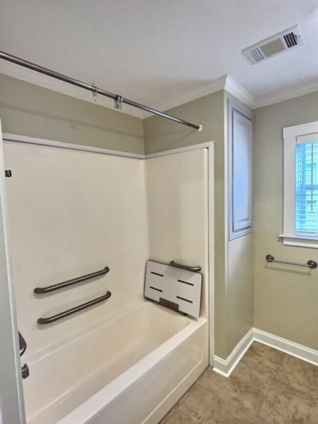 Building Photo - 2 Bedroom Cottage Near Downtown Ocean Springs