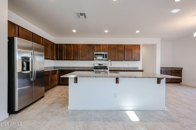 Building Photo - 14744 W Cottontail Ln