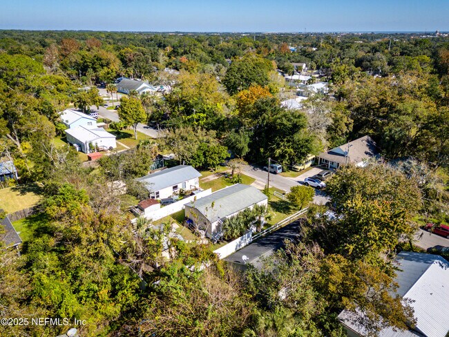 Building Photo - 501 Aiken St