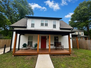 Building Photo - $150 AMAZON GIFT CARD WITH SIGNED LEASE!! - 3B/2B PRE-LEASING FOR AUG 10 MOVE-IN!!