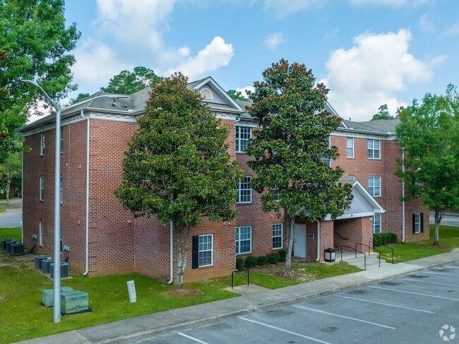 Building Photo - 3000 S Adams St