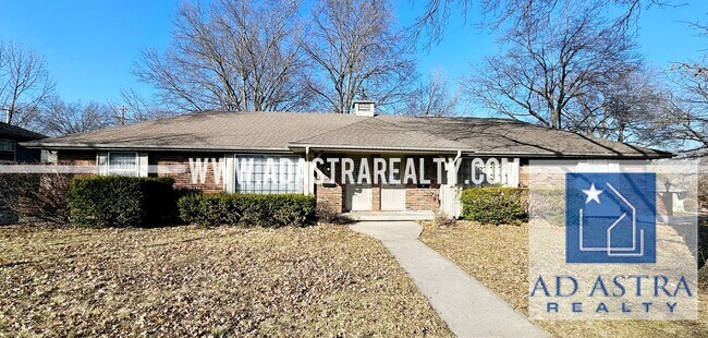 Building Photo - Spacious Duplex in Independence-Available ...