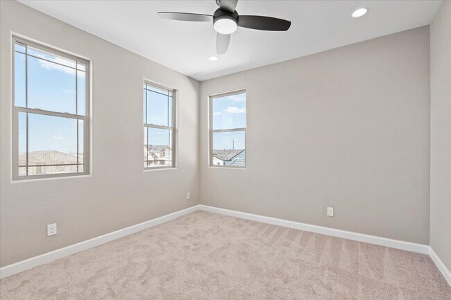 Building Photo - 35763 Geode Wy
