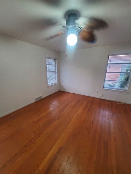Building Photo - 11031 Genetta Dr