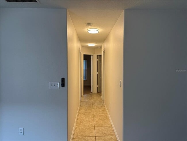 Building Photo - 122 Brightview Dr