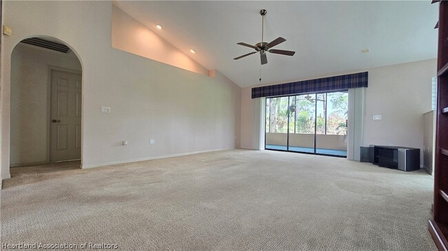 Building Photo - 4402 Duffer Loop