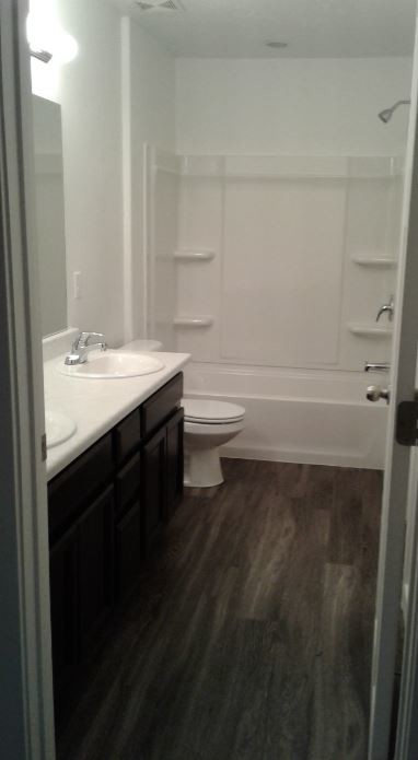 Building Photo - 688 E 380 N