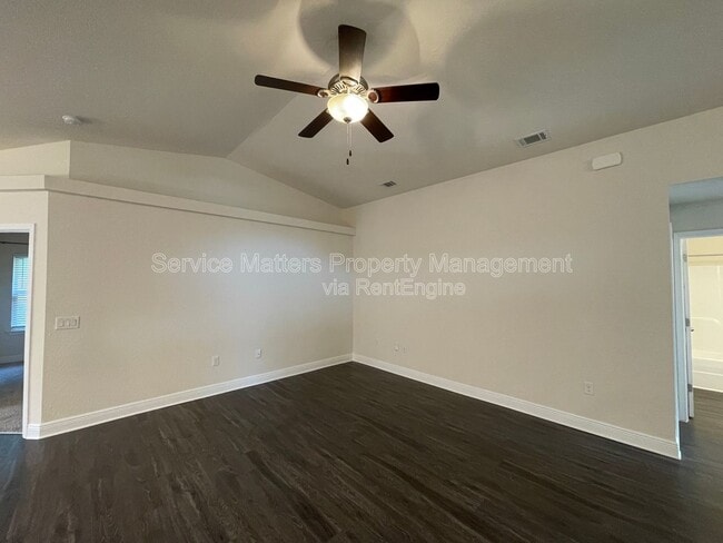 Building Photo - 5153 Peach Dr