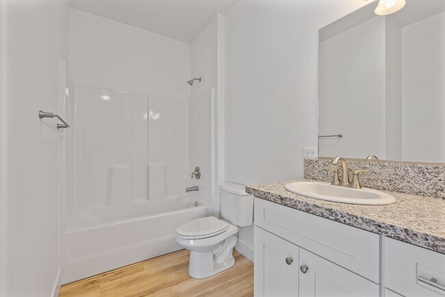 Building Photo - MODERN 3 BED 2.5 BATH TOWNHOME IN SAINT ANTHONY