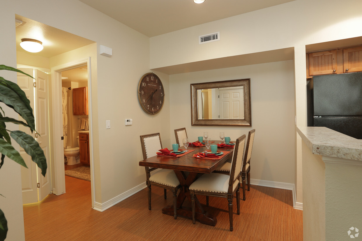 The Cottages At Edgemere El Paso Tx Apartment Finder