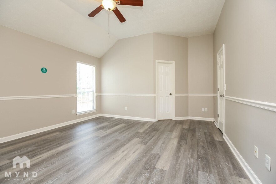 Building Photo - 308 Pine Ridge Ln
