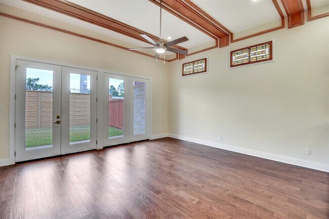 Building Photo - 4100 S Texas Ave