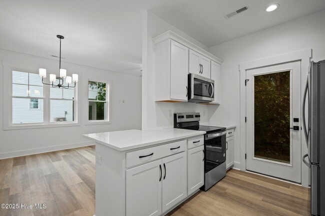 Building Photo - 3206 Belmont Cir