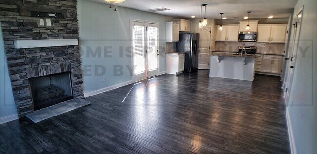 Building Photo - 2907 Lancelot Ln