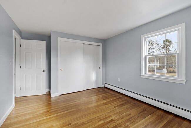 Building Photo - 124 Chadwick St