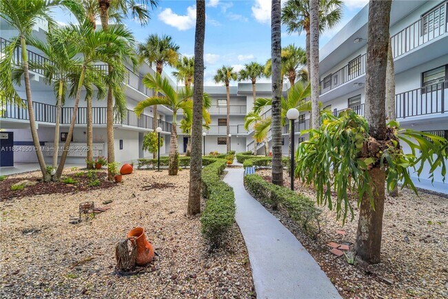 Primary Photo - 10825 SW 112th Ave