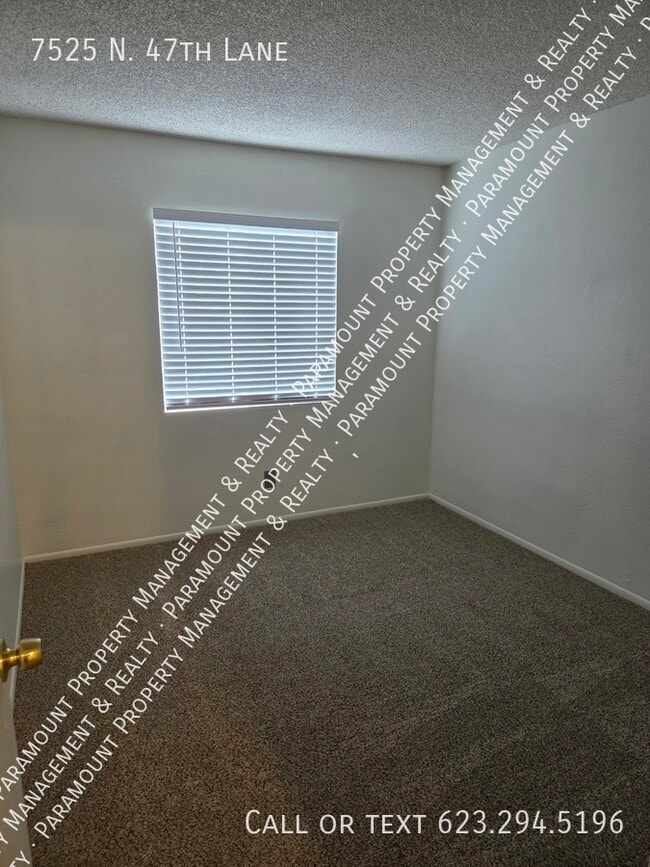 Building Photo - 7525 N 47th Ln