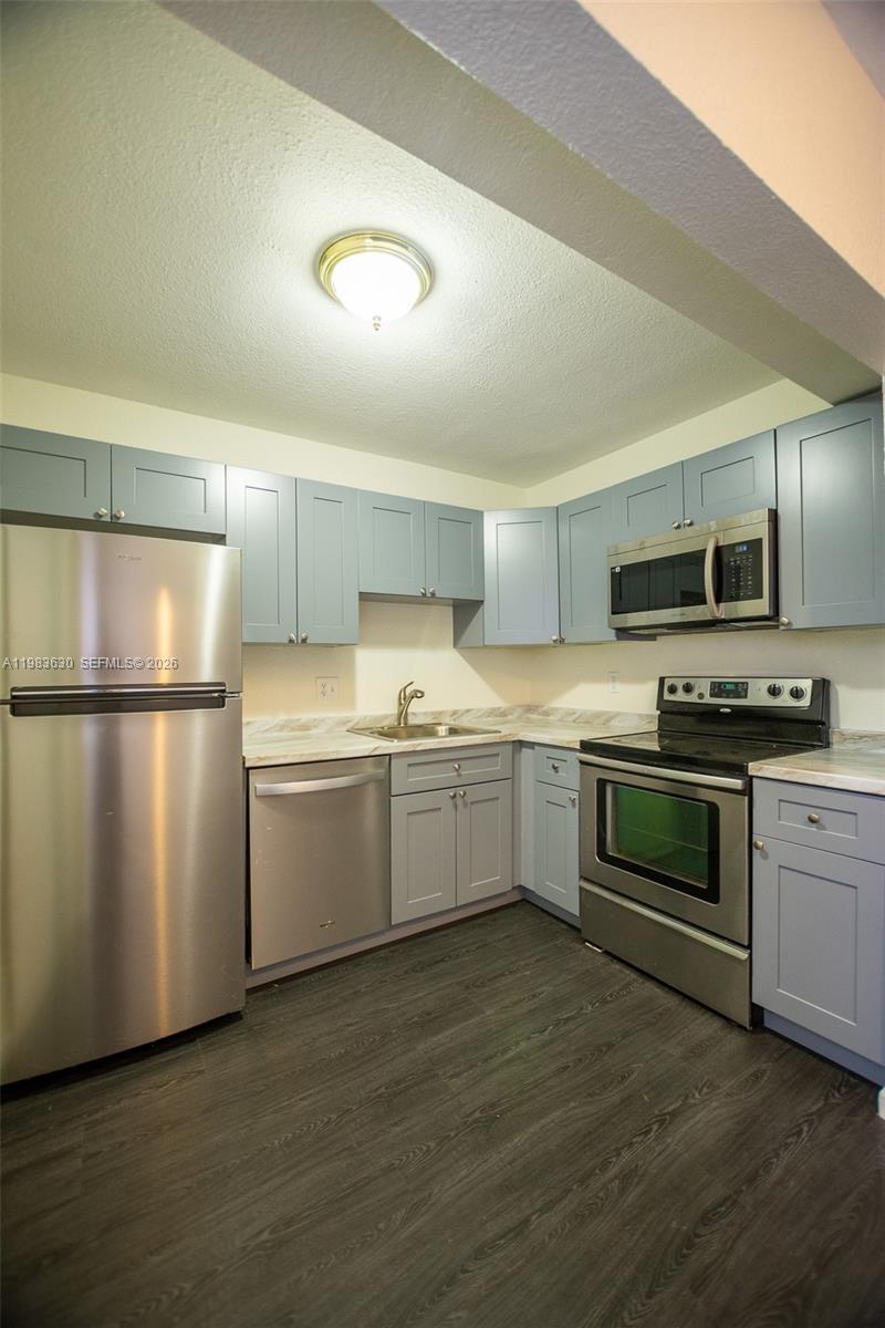 Building Photo - 4803 NW 9th Dr