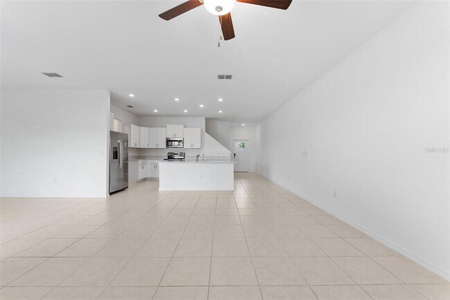 Building Photo - 32063 Pop Ash Pl