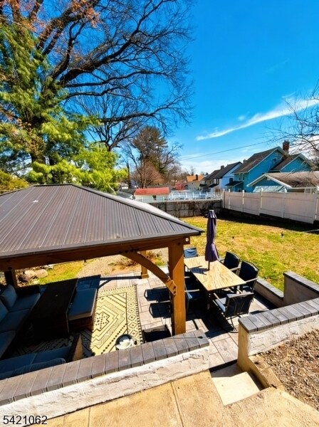 Building Photo - 329 Orange Rd