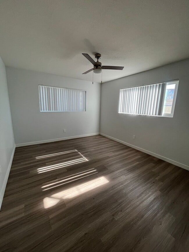 Building Photo - 333 Lansing Cir