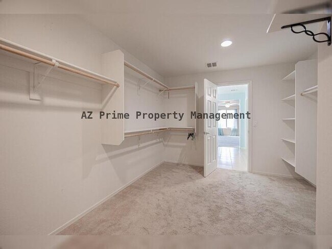 Building Photo - 218 N 109th Dr