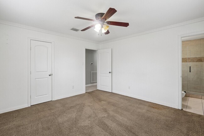 Building Photo - 3919 Galway Ln