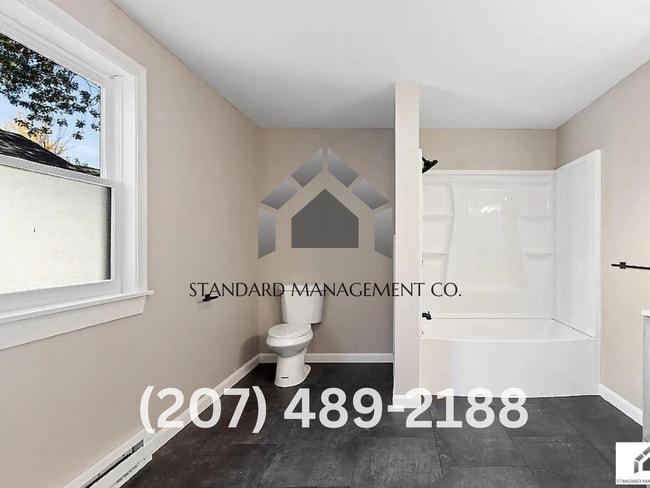 Building Photo - Spacious 4-Bedroom Home with Garage & Modern Heating  for Rent in Waterville