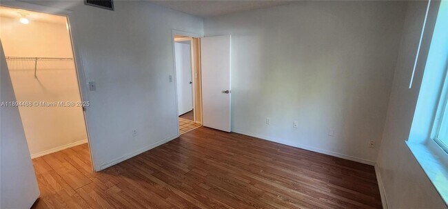 Building Photo - 14850 Naranja Lakes Blvd