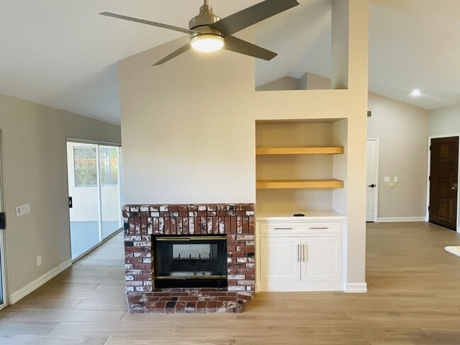 Building Photo - 28937 Biarritz Ct