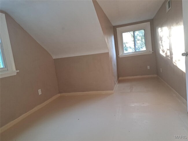 Building Photo - 6933 Berkridge Ct