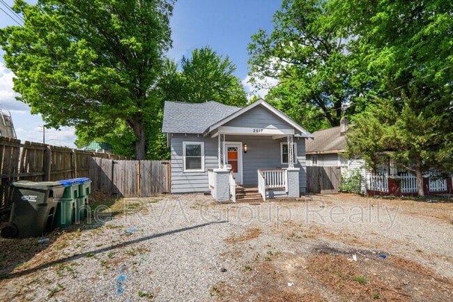 Building Photo - 2517 Haden Ave